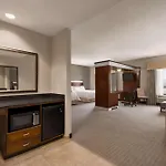 Hampton Inn & Suites - Mansfield
