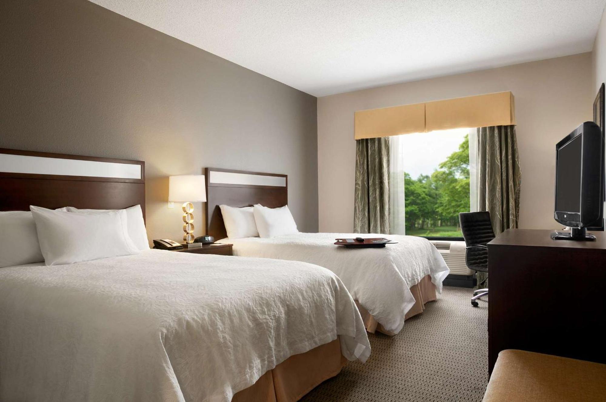 Hampton & - Hotel 3*