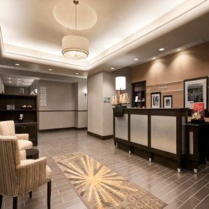Hotel Hampton & - Mansfield